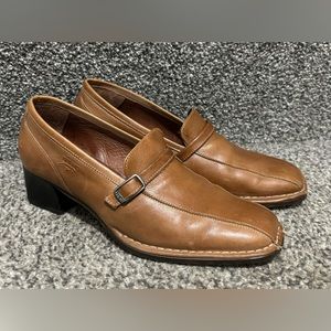 Pikolinos Women’s Leather Buckle Strap Shoes